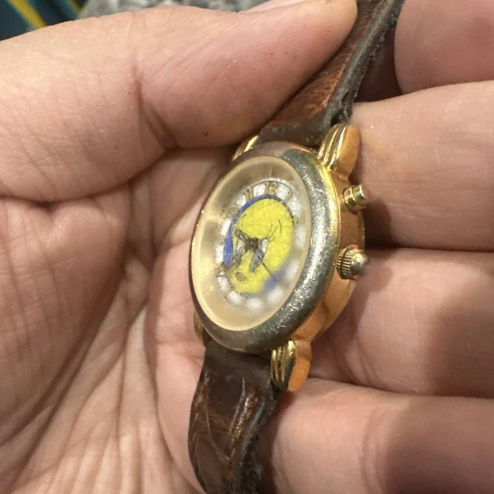 Working Vintage‎ 1996 Women's Tweety Bird Looney Tunes 28mm Light Watch - Read